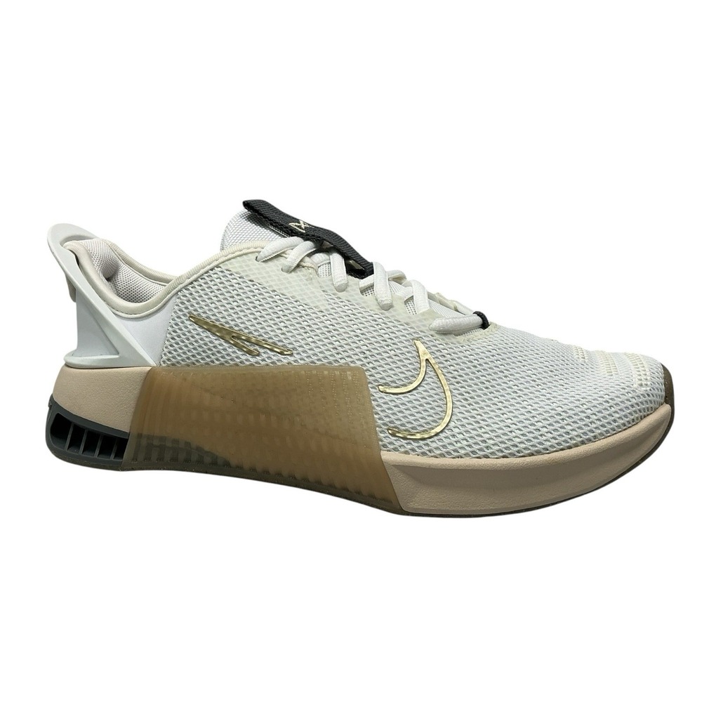 Nike Metcon 9 EasyOn White/Metallic Gold Grain DZ2540-104 Women Size 8 No Box